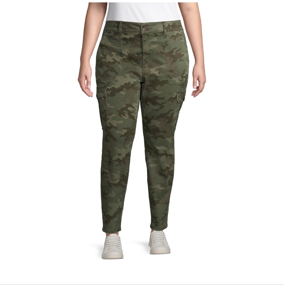 Terra & sky Camouflage NWT PLUS size women Skinny Mid-Rise Cargo Pants stretch